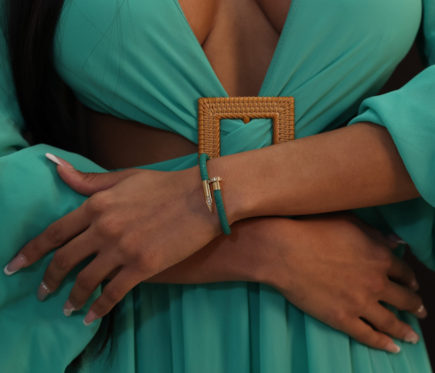 Bellas Stingray Obsession Nail™ - Blue Lagoon Lifestyle