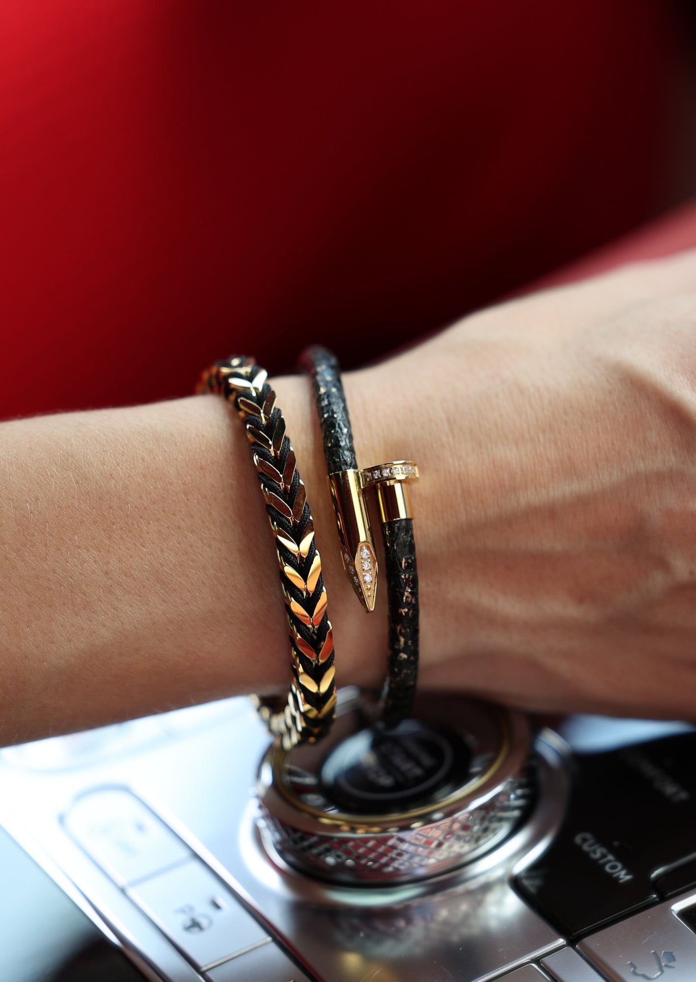 Bellas Trends Bracelet™ - Jet Lifestyle