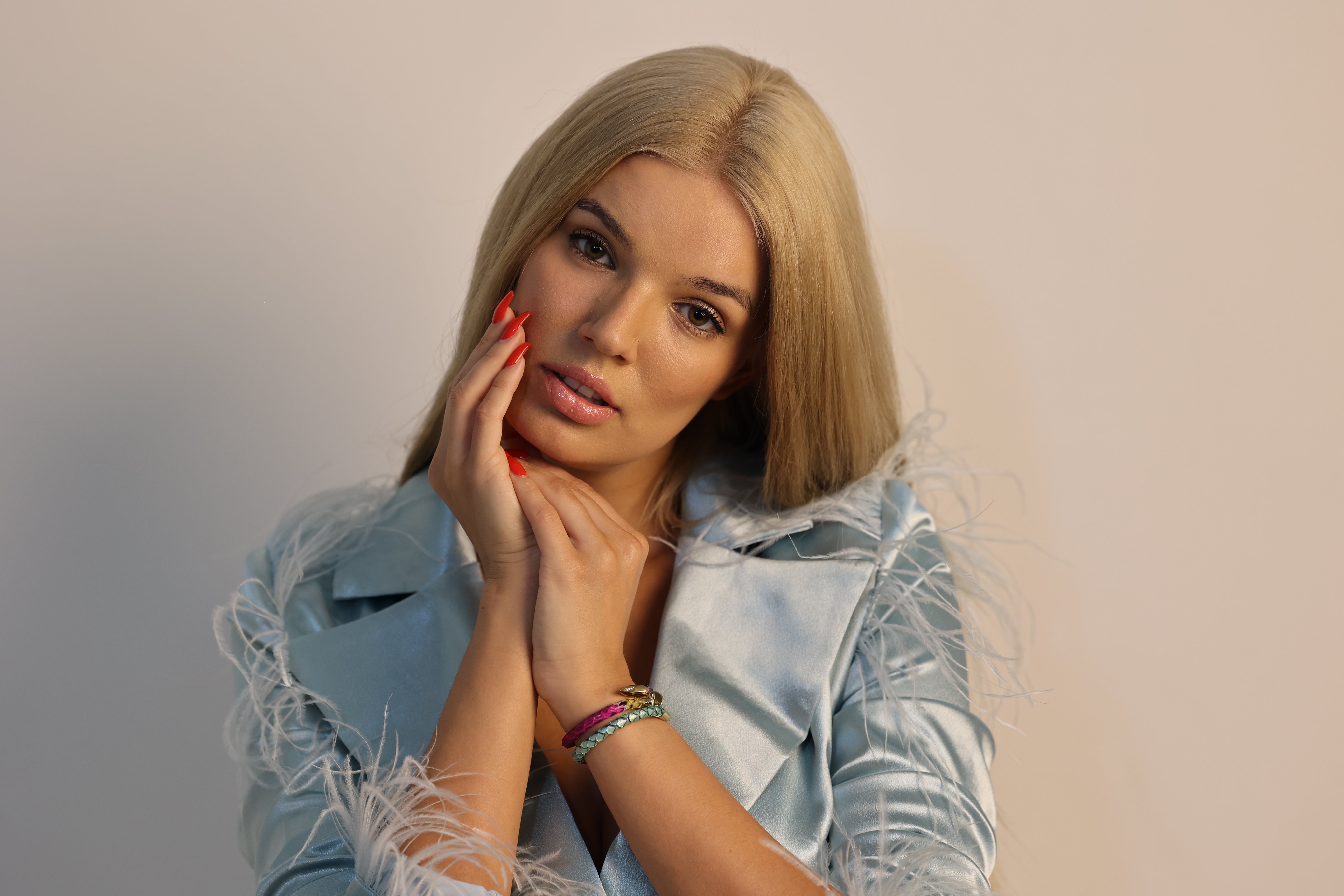 Bellas Python Obsession Nail™ - Aurora 1