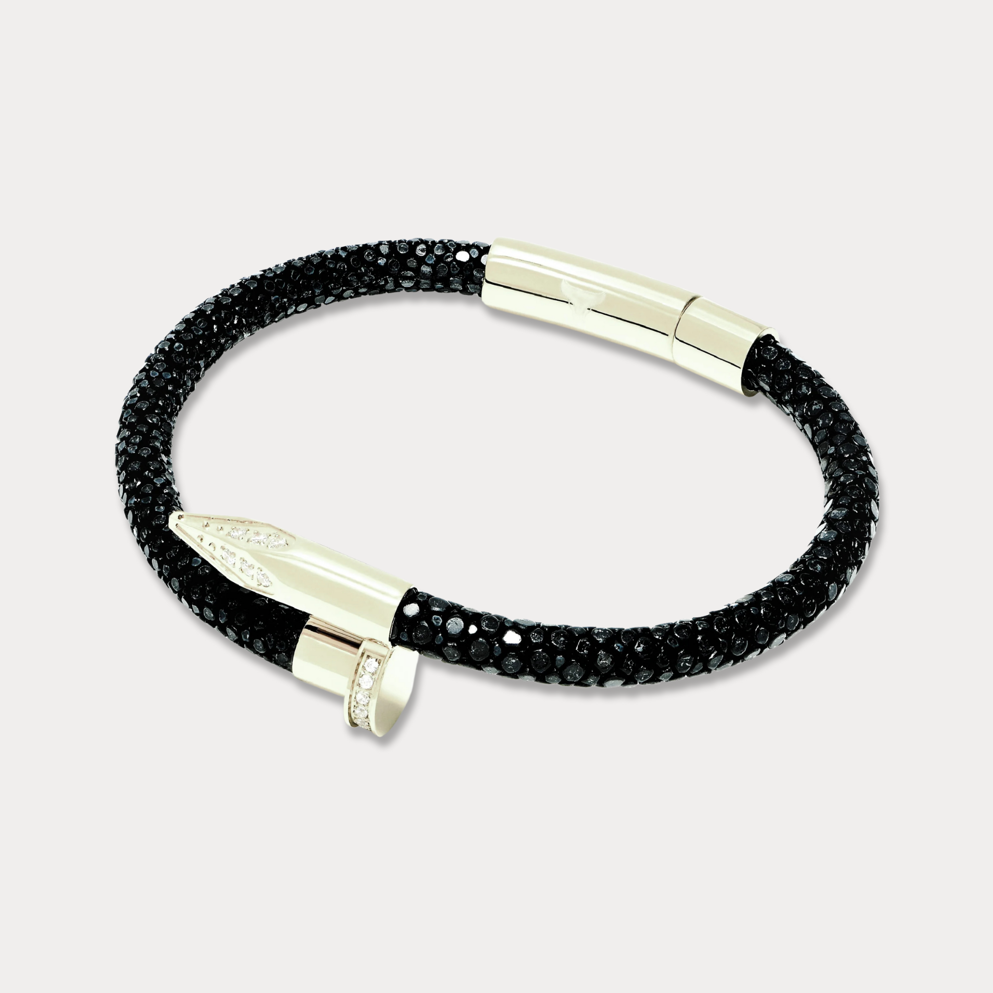 Studz Stingray Obsession Nail™ - Black Sea White Rhodium White Gems
