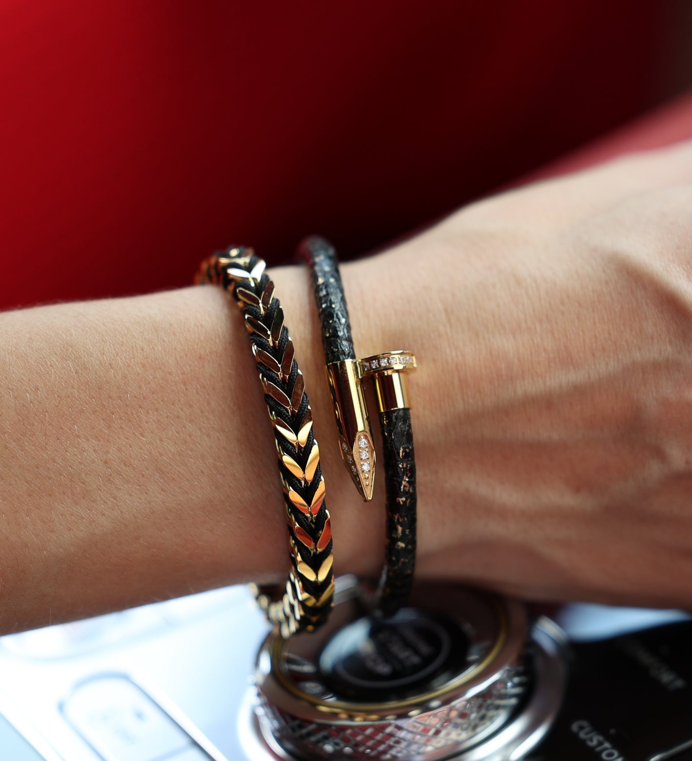 Bellas Trends Bracelet™ - Jet Lifestyle

