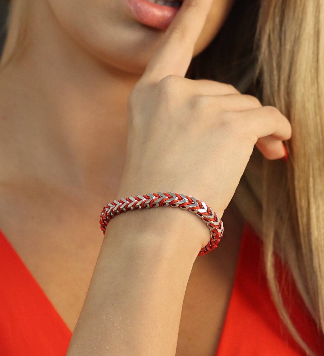 Bellas Trends Bracelet™ - Scarlet Lifestyle
